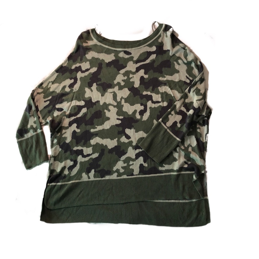 New Directions Camouflage Sweater SZ 1X Long Hi Low Hem Dolman Sleeve